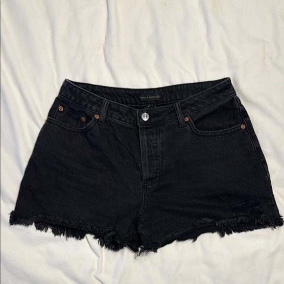 House of Harlow 1960 Black denim shorts - Picture 1 of 8